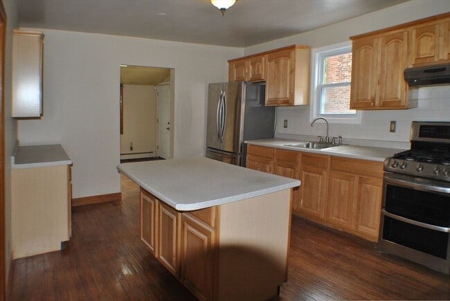 Building Photo - 23 Kenney St