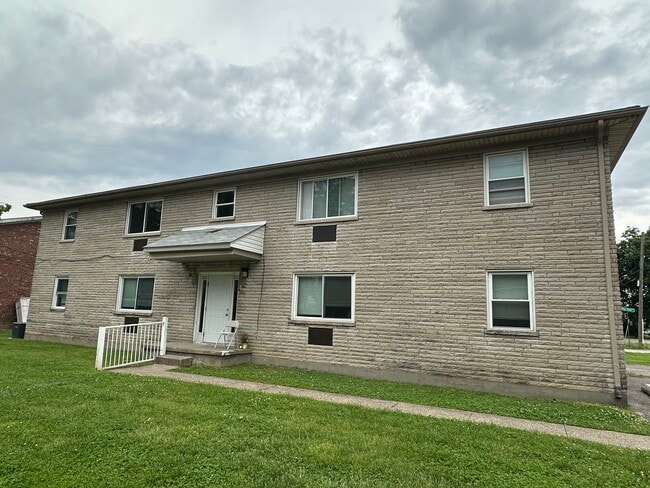 Building Photo - 103 E Harrison Ave