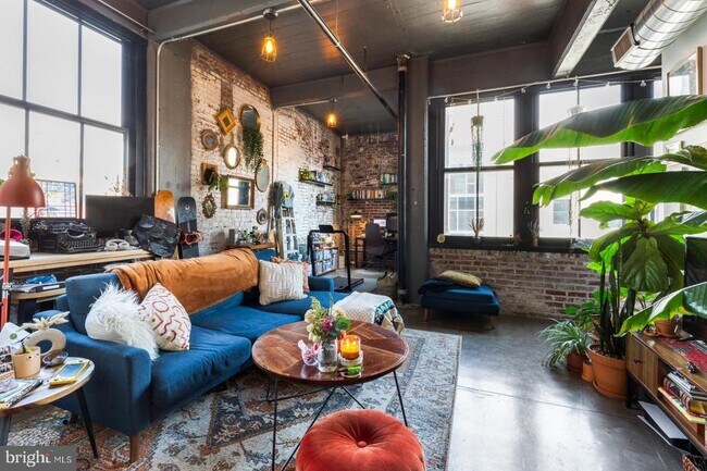Foto del edificio - 1701 Tulip St