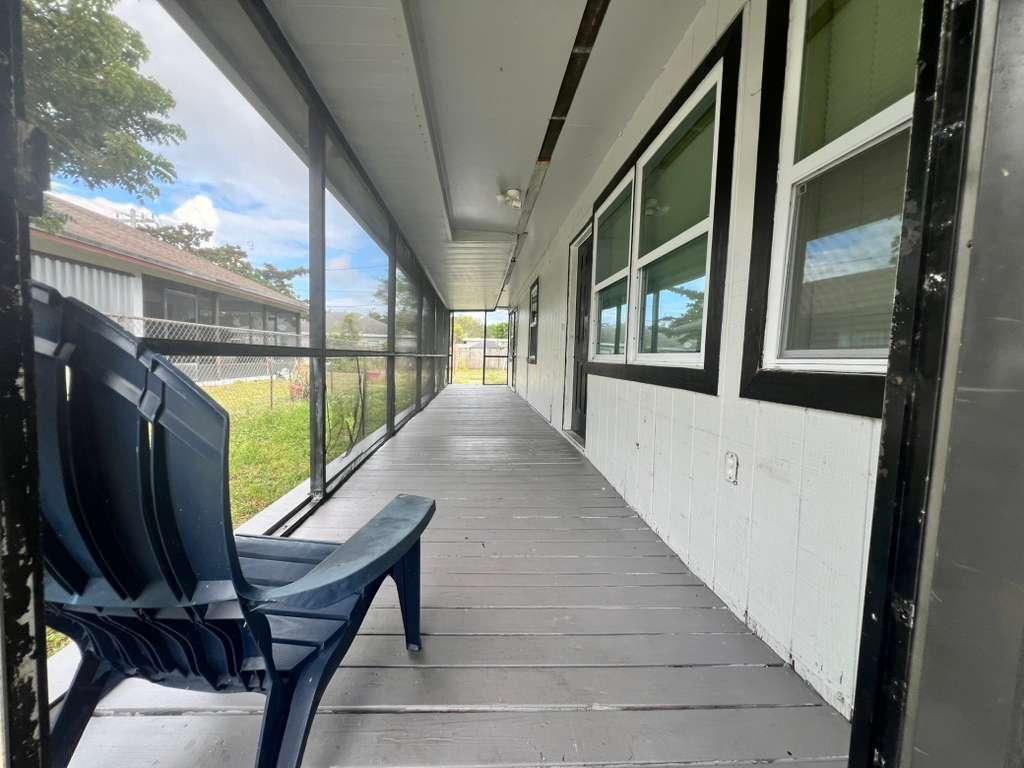 Photo - 347 NW 6th Avenue