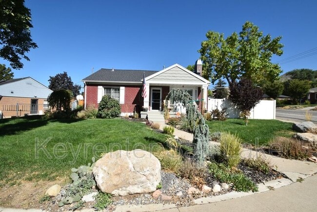 Building Photo - 2689 E Barbey Dr