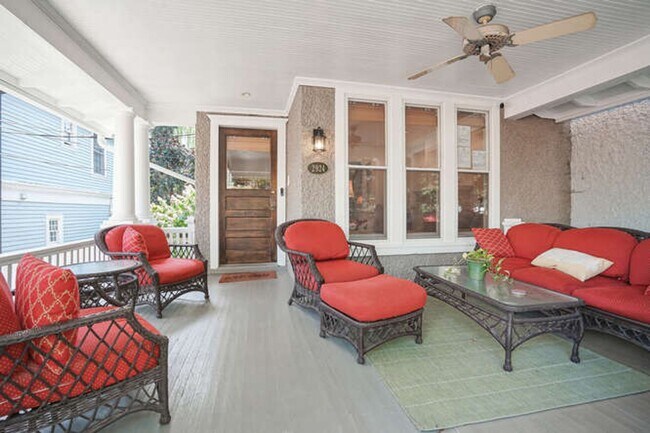 Foto del edificio - Cleveland Park 4 Bedroom plus den, 3.5 Bath