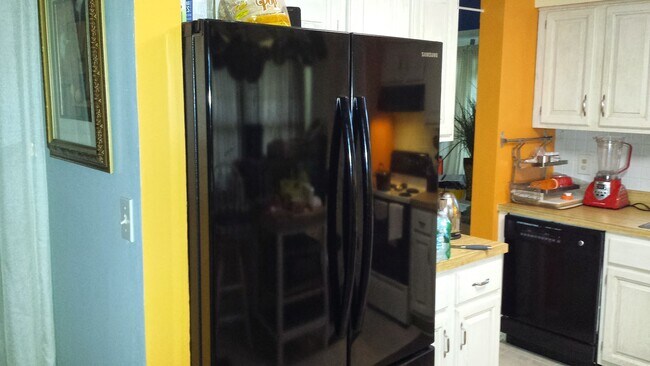 Foto del edificio - 61 Croyden Ct