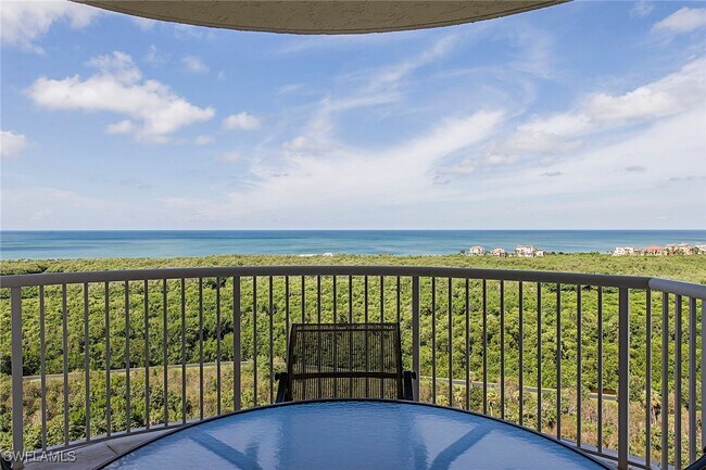 Building Photo - 7117 Pelican Bay Blvd