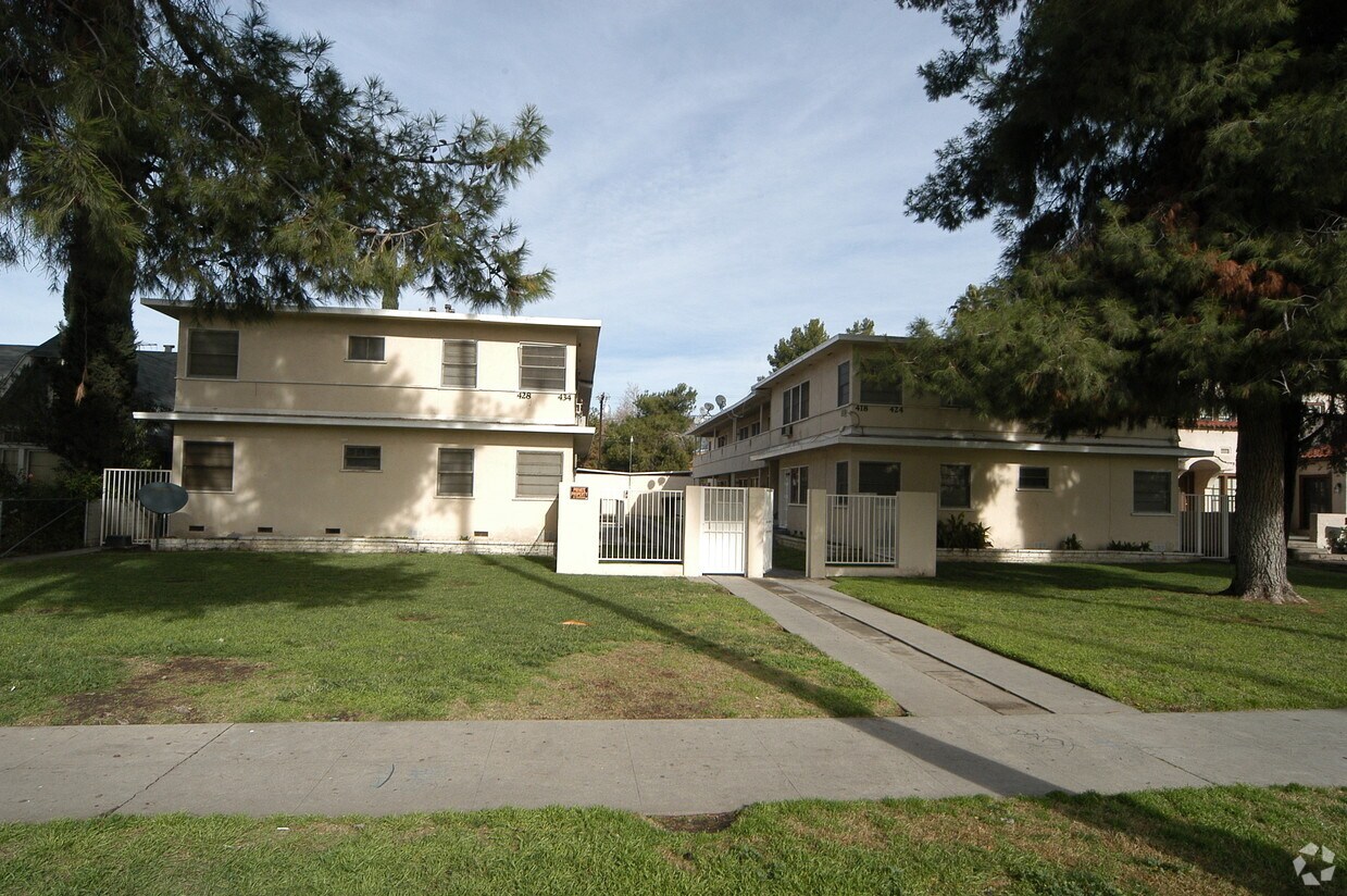 Foto principal - 418-434 1/2 W. 18th St.