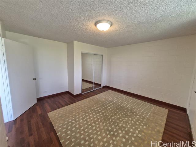 Building Photo - 409 Iolani Ave