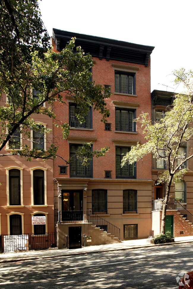 Foto del edificio - 210 E 35th St