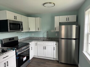 Building Photo - 17 Brookwood Ave NE