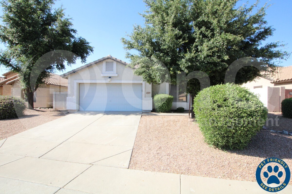Primary Photo - 10234 E Javelina Ave