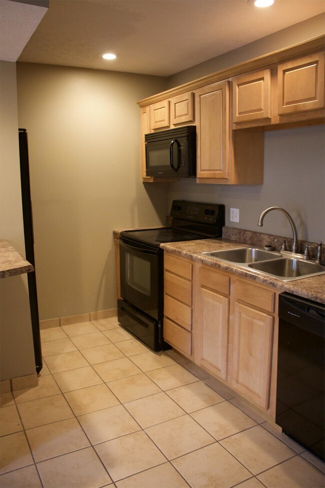 Building Photo - 2411 Collis Ave