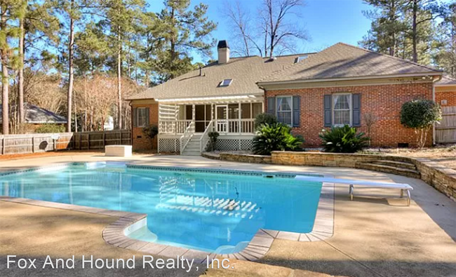 Building Photo - 3 br, 2.5 bath House - 200 Red Oak Lane