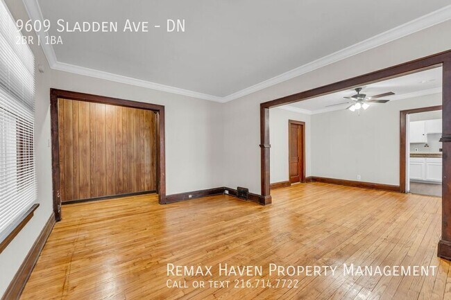 Foto del edificio - 9609 Sladden Ave