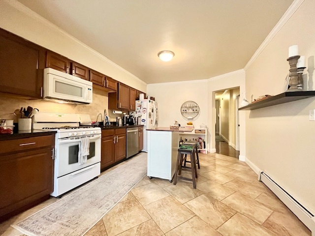 Primary Photo - 716 E 6th St