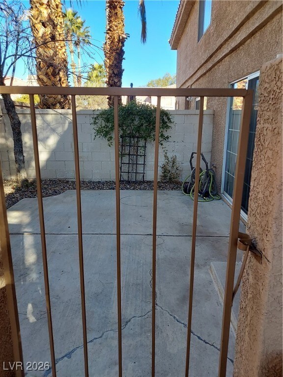 Building Photo - 2818 Cool Water Dr