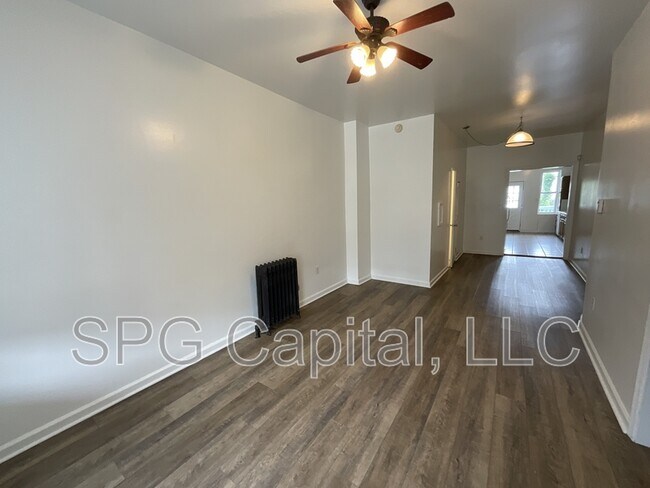 Foto del edificio - 281 W Jackson St