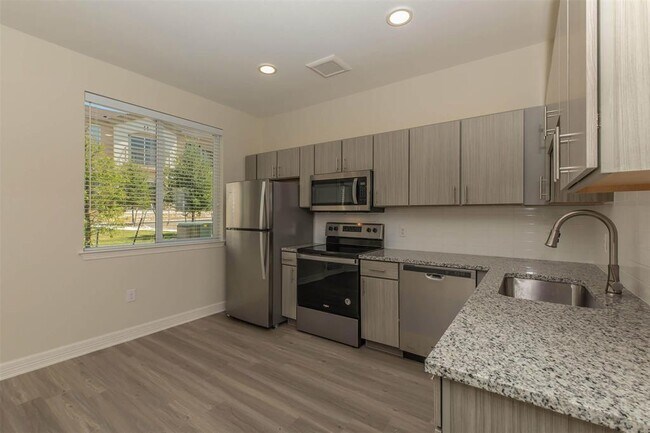 Building Photo - 1201 W Whitestone Blvd