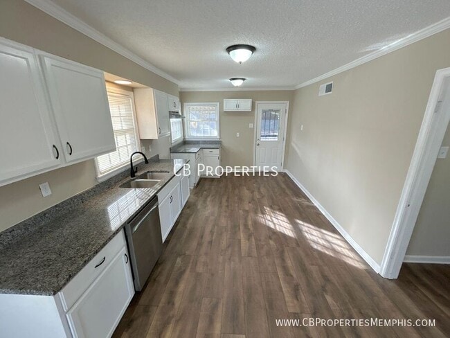 Building Photo - 3437 Walnut Grove Rd