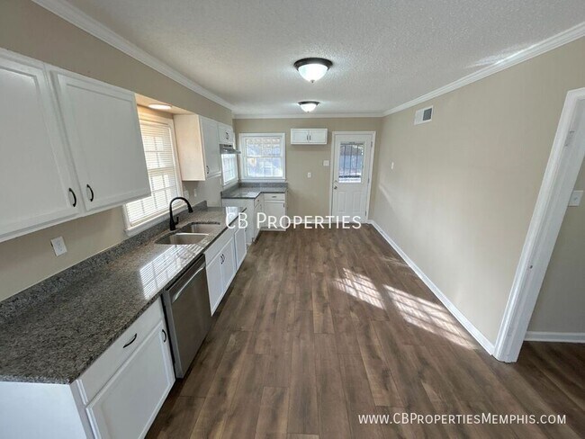 Foto del edificio - 3437 Walnut Grove Rd