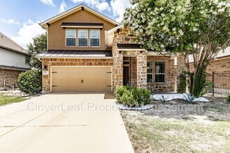 Building Photo - 920 Laserra
