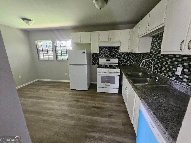 Foto del edificio - 2934 Harris St