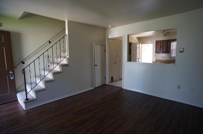 Building Photo - 448 Guilford Ave