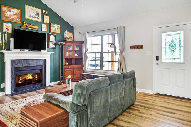 Foto del edificio - Pet Friendly Three Bedroom!