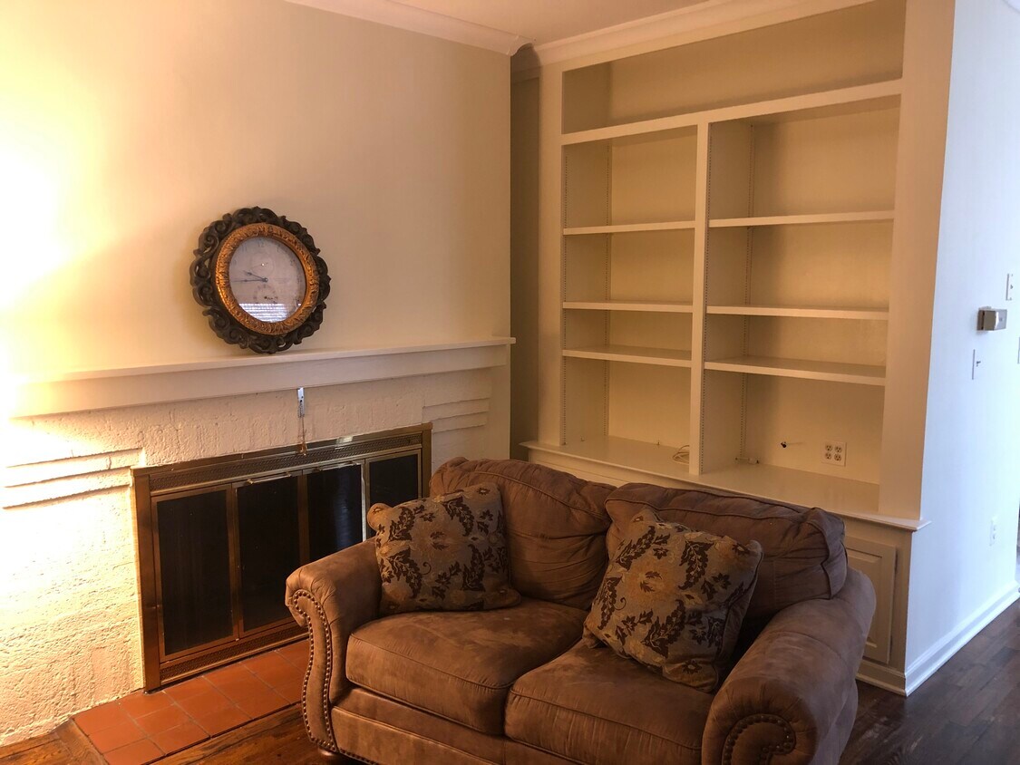 Living Room 1 - 33 Diamond Spring Rd