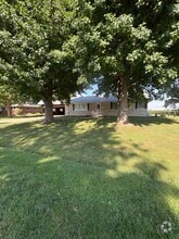 Building Photo - 506 Mill St