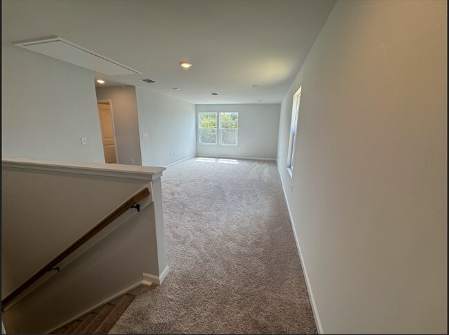 Building Photo - 106 Millbrook Dr