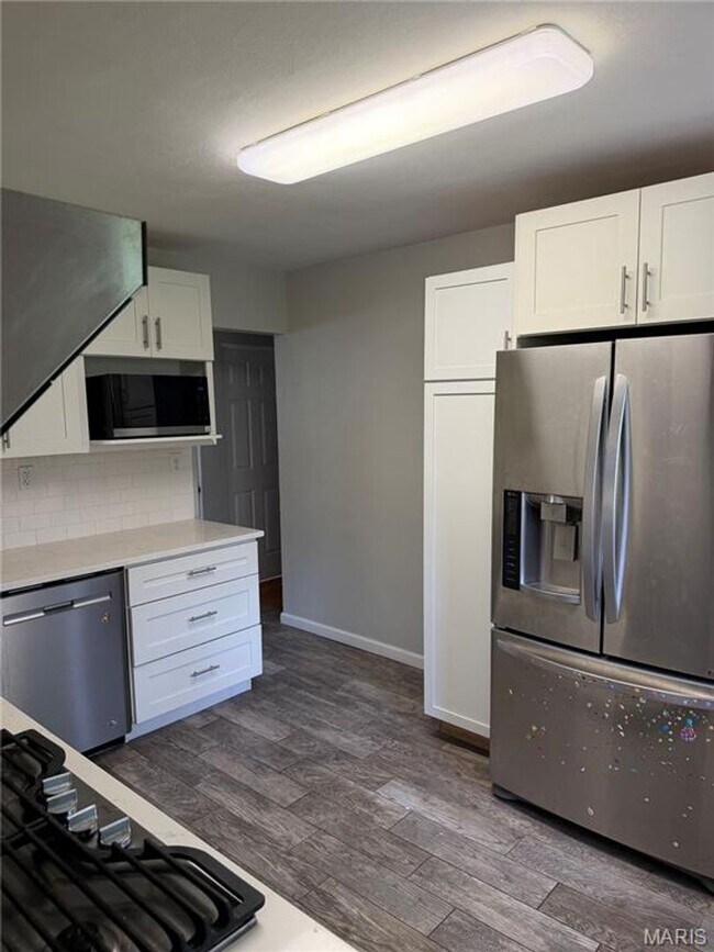 Foto del edificio - 709 Elkington Ln