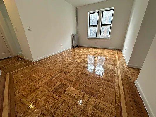 Building Photo - 1 bedroom in BRONX NY 10463