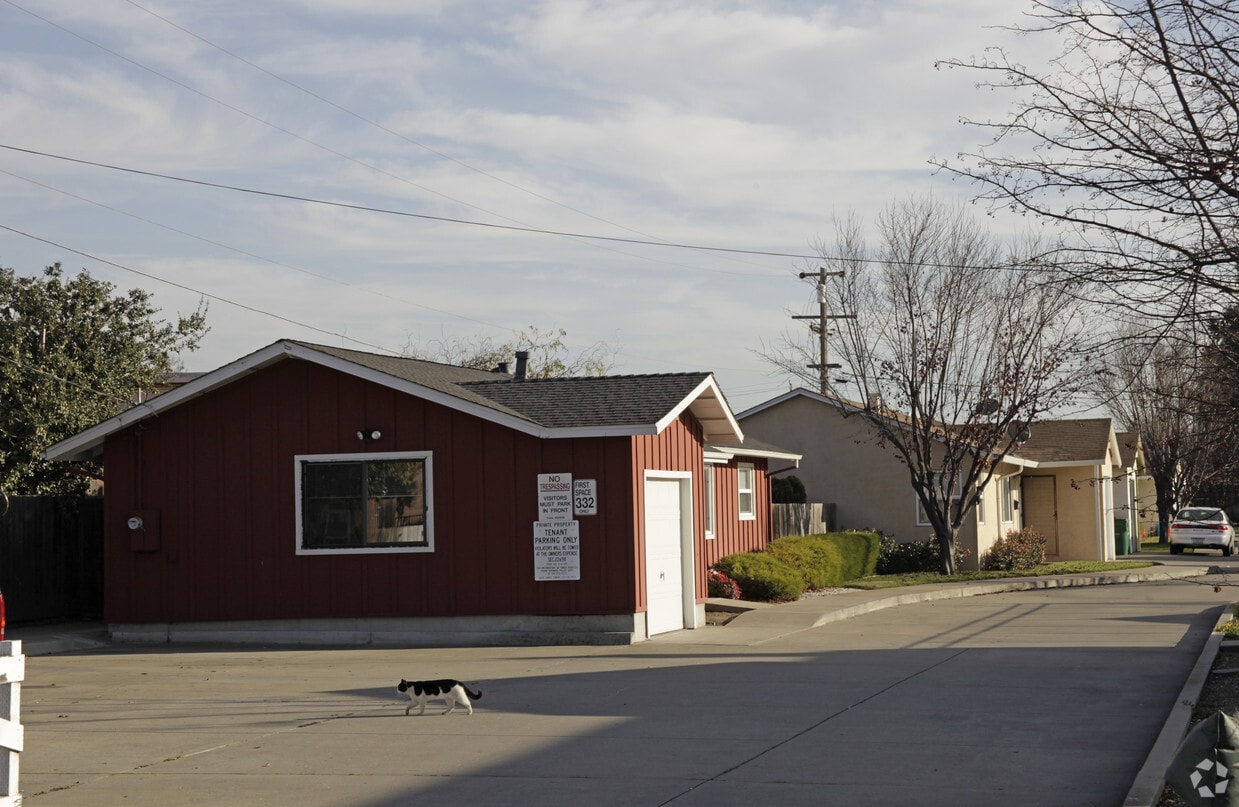 Building Photo - Bartlett Village Homes