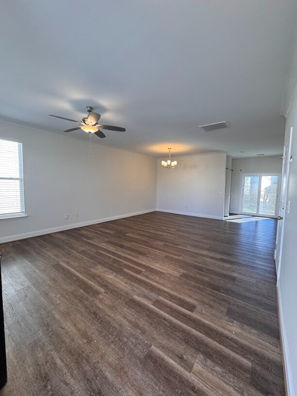 Foto del edificio - Inquire today on how to get FREE rent!