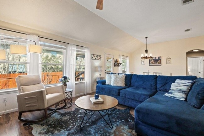 Foto del edificio - 2305 Candle Ridge Trail