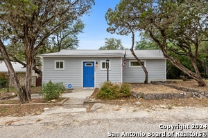 Building Photo - 17807 Hilltop Dr