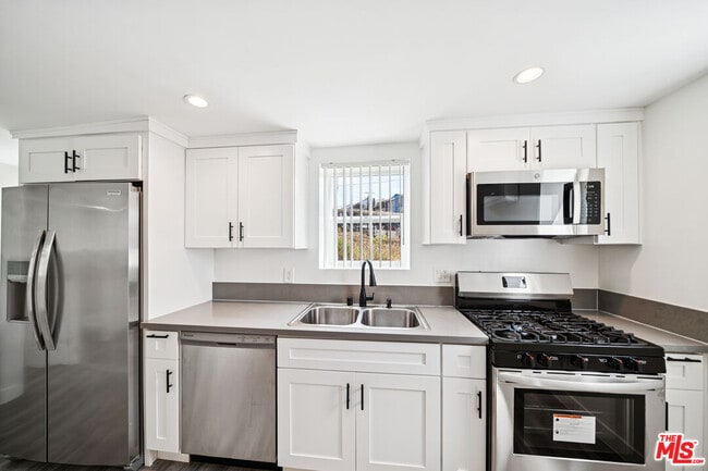 Foto del edificio - 1267 Vin Scully Ave