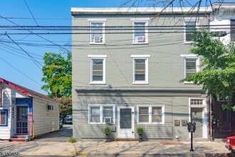 Building Photo - 59 N Main St