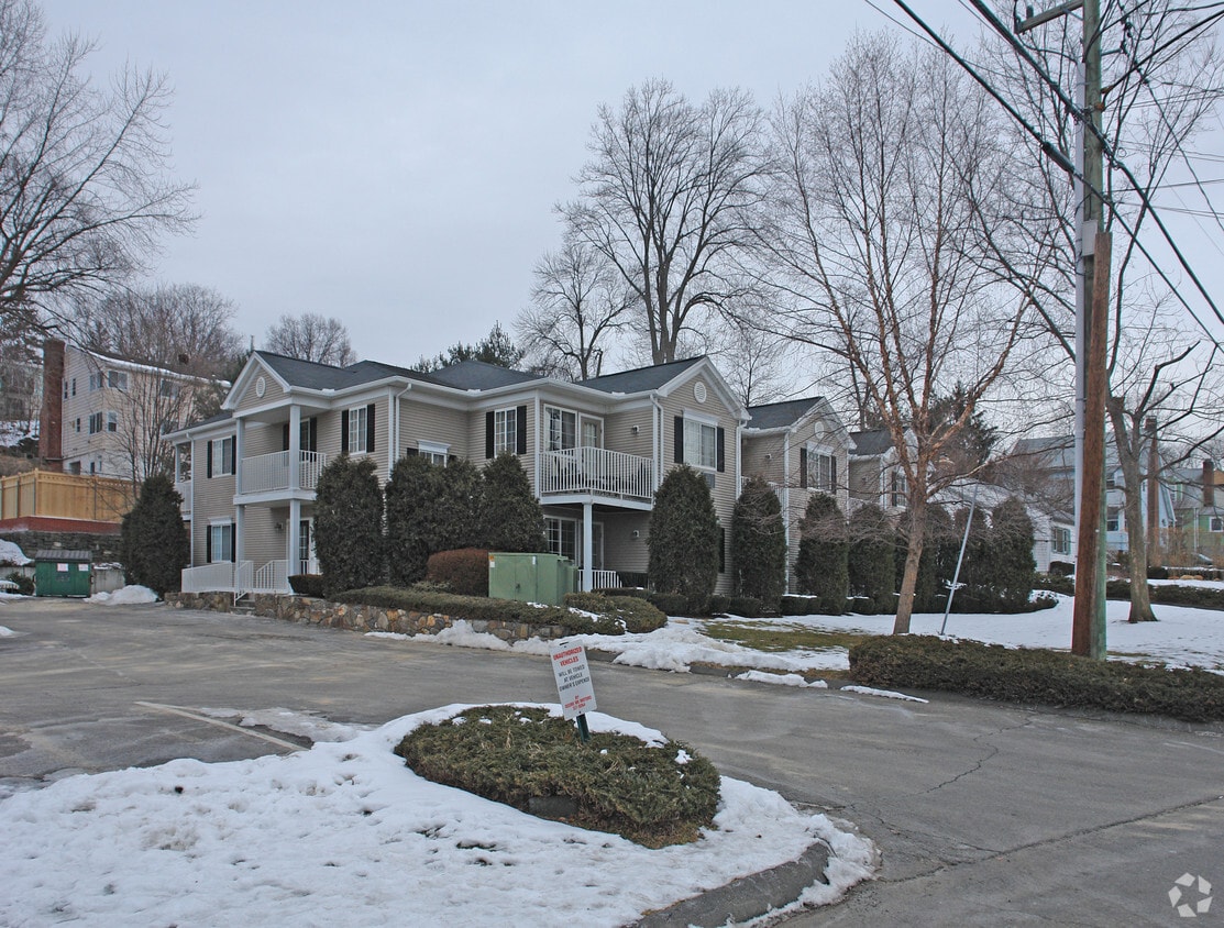Primary Photo - 50 Myano Ln