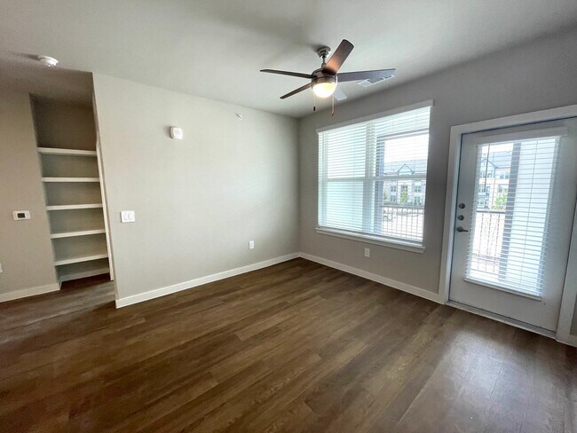 Foto del edificio - 1325 Choate Pkwy