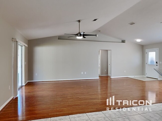 Foto del edificio - 128 Bud Hollow Dr