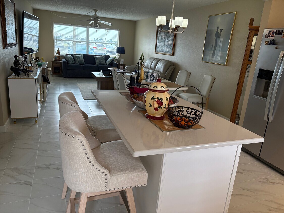 Foto del edificio - 4550 Cove Cir