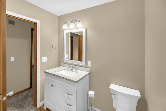 Building Photo - 515 Maddox Dr