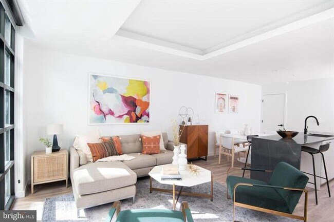 Building Photo - 2 Level Luxury Condo w/ Garage - Eckington...