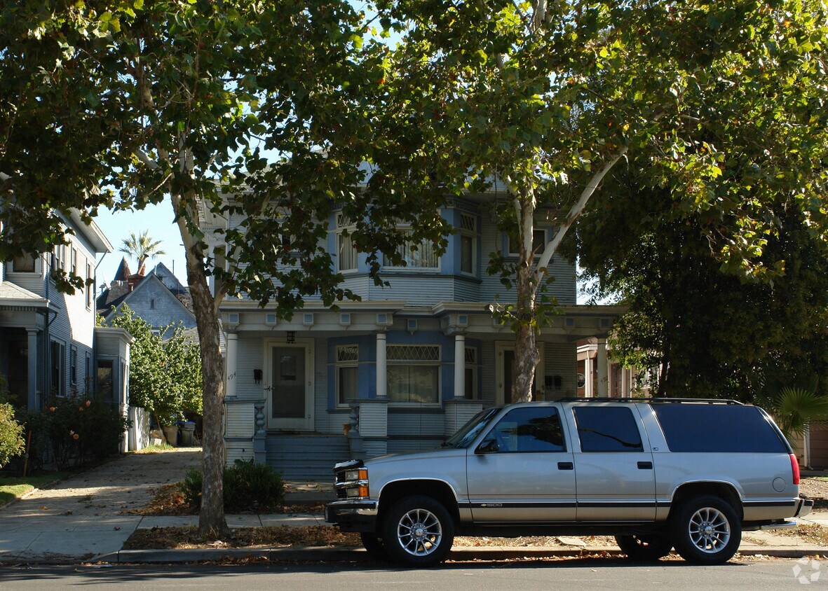 Primary Photo - 492-494 N 2nd St