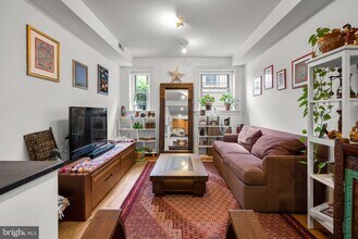 Building Photo - 3220 17th St NW
