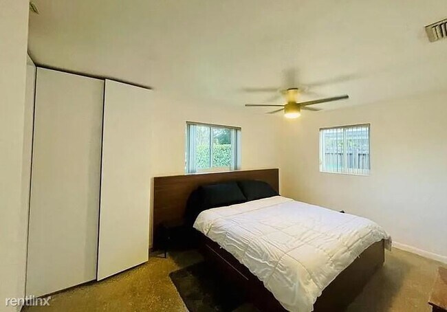 Foto del edificio - 2 br, 1 bath House - 5173 SW 95th Ave