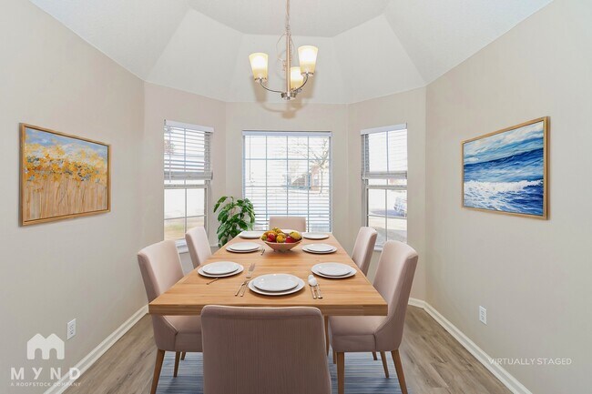 Foto del edificio - 8313 Regal Bend Dr