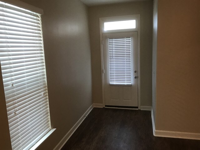 Foto del edificio - 24 Chapel Lk N