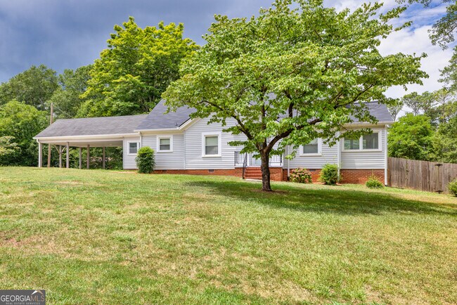Building Photo - 165 Brookwood Ave