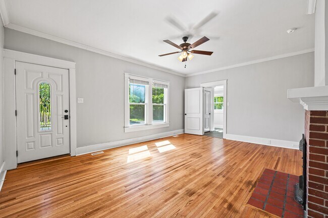 Foto del edificio - 515 College Ave